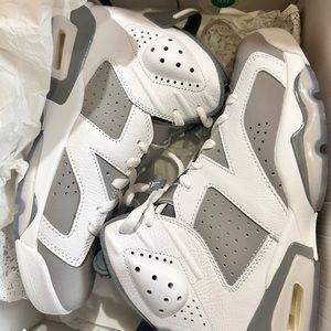 CT8520100 AIR JORDAN& RETRO